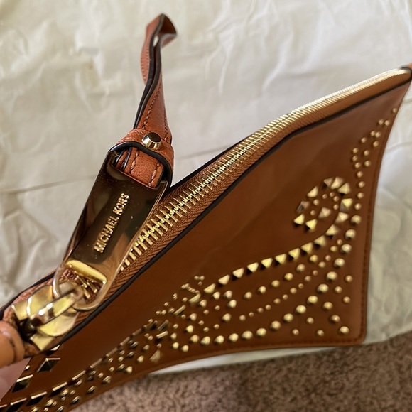 Michael Kors wristlet brand new with tag - Picture 4 of 6